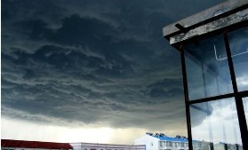 内蒙古自治区实拍恐怖的云彩1分12秒ufo亮点【高清ufo视频】