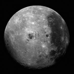 月球的年龄与地球相比