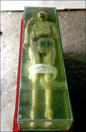 80年代的黄河透明棺材的灵异事件是真的吗？