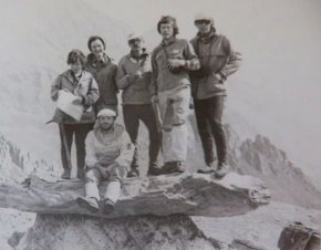 俄登山女子失踪31年后成“冰封木乃伊”
