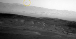 好奇号在火星拍摄到像一只鹰“不明飞行物”